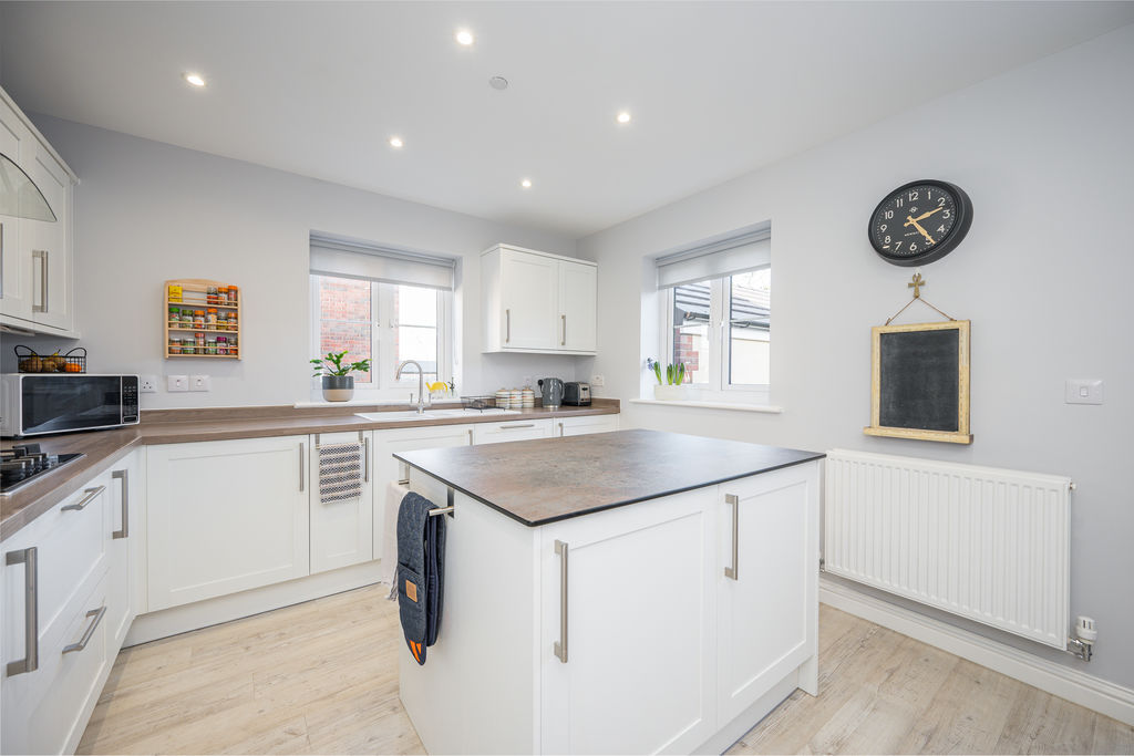 Kitchen- click for photo gallery